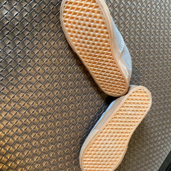 Kids vans - Picture 2 of 2